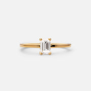 0,7ct Emerald Diamond Ring
