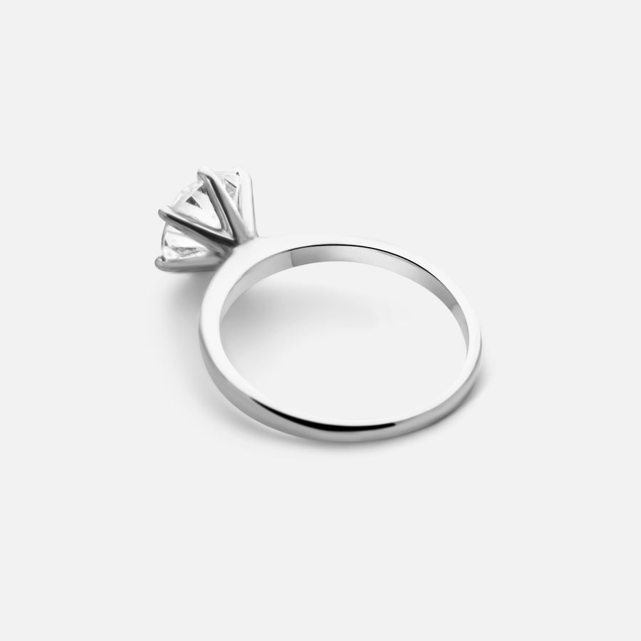 2ct Round Diamond Ring